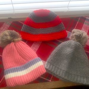 3 womens winter hats bundle from Abercrombie and American eagle